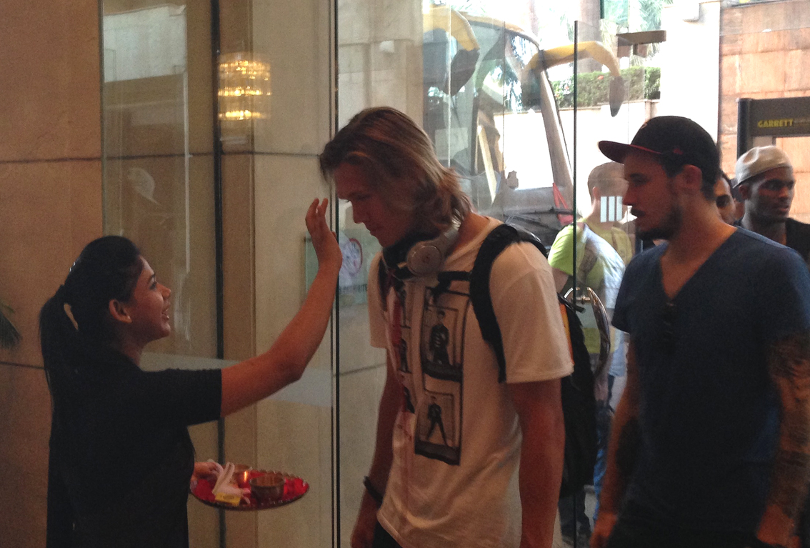 Jannik Vestergaard beim Empfang im Hotel Hyatt in Kalkutta