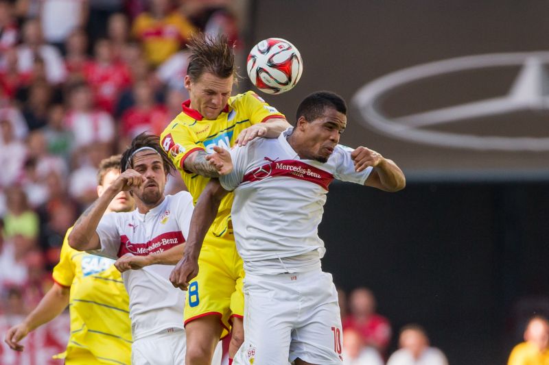 Packendes Kopfballduell