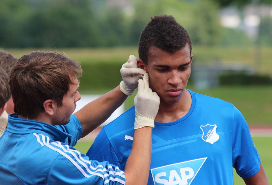 Kevin Akpoguma beim Fitnesstest