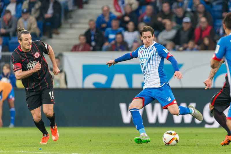 Rudy setzt an zum Torschuss
