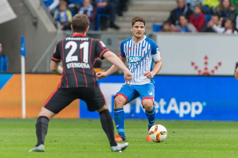 Hoffenheims Pirmin Schwegler beim letzten Duell gegen seinen Ex-Verein Eintracht Frankfurt