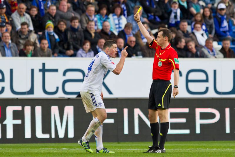 Gelb-Rote Karten gibt es künftig auch im Badischen Fußballverband