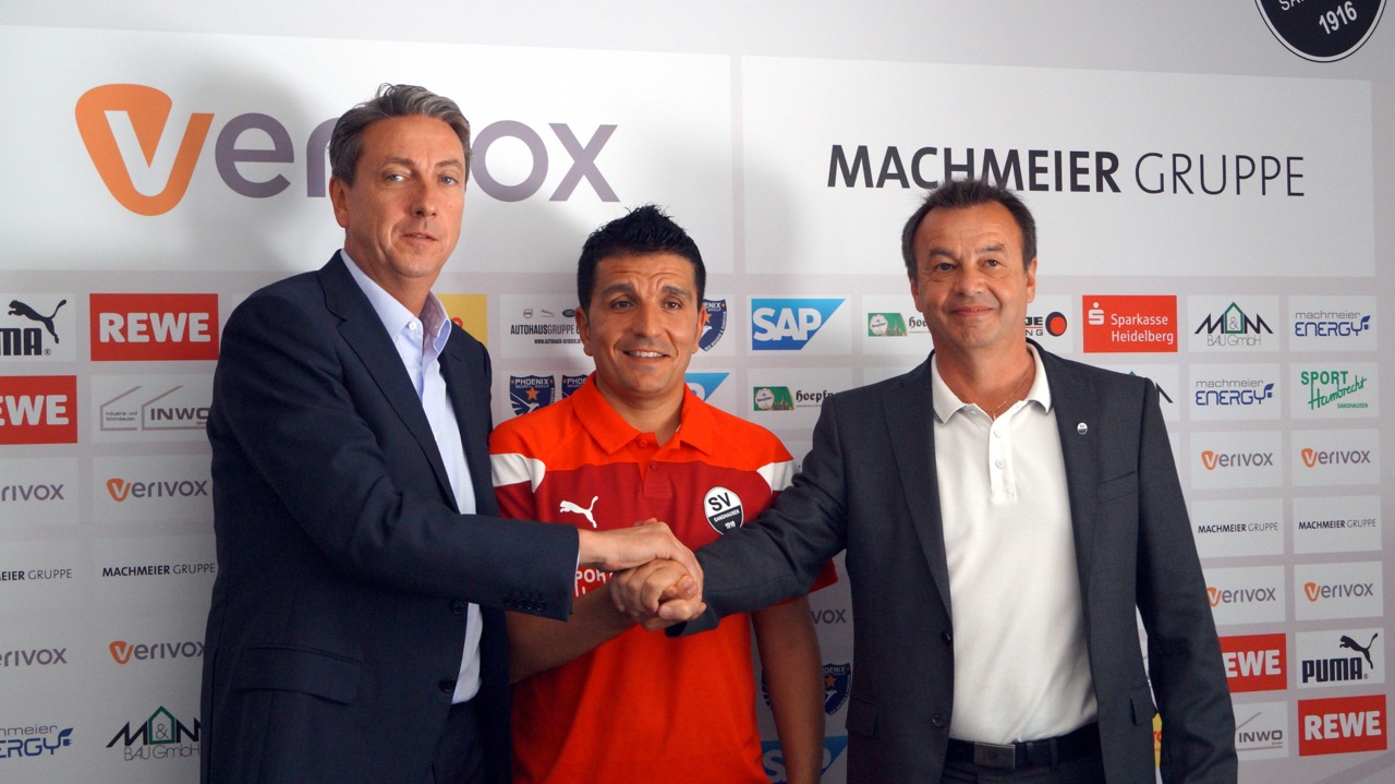 Jürgen Machmeier, Präsident des SV Sandhausen, Kenan Kocak, neuer Chefcoach am Hardtwald, sowie Geschäftsführer und Sportlicher Leiter Otmar Schork (v. l.).