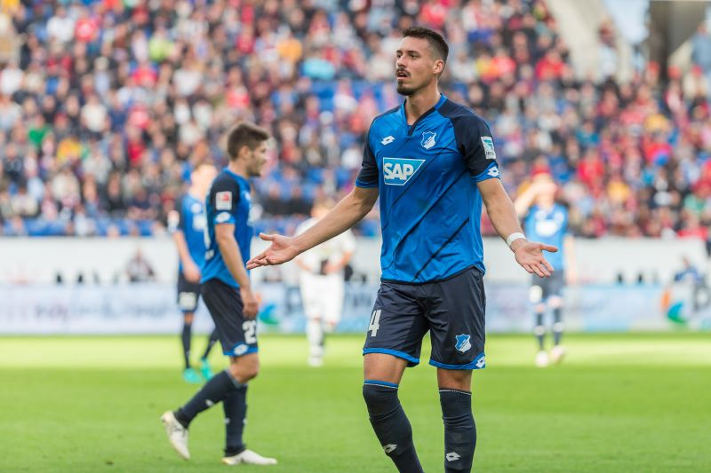 Sandro Wagner ist mit der Schiedsrichterentscheidung nicht einverstanden