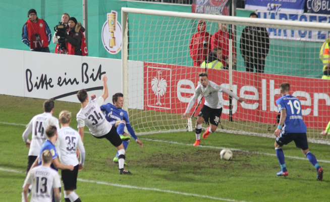 Pokal-11