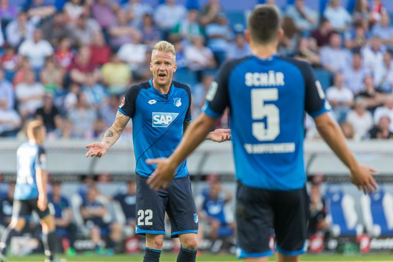 "Weiß Du, wann ich endlich mein neues Home-Trikot bekomme?"