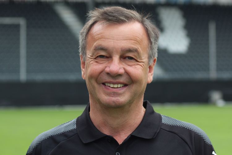 In vielen intensiven Gesprächen gelang es Schork Trainer Kocak von einer Vertragsverlängerung zu überzeugen