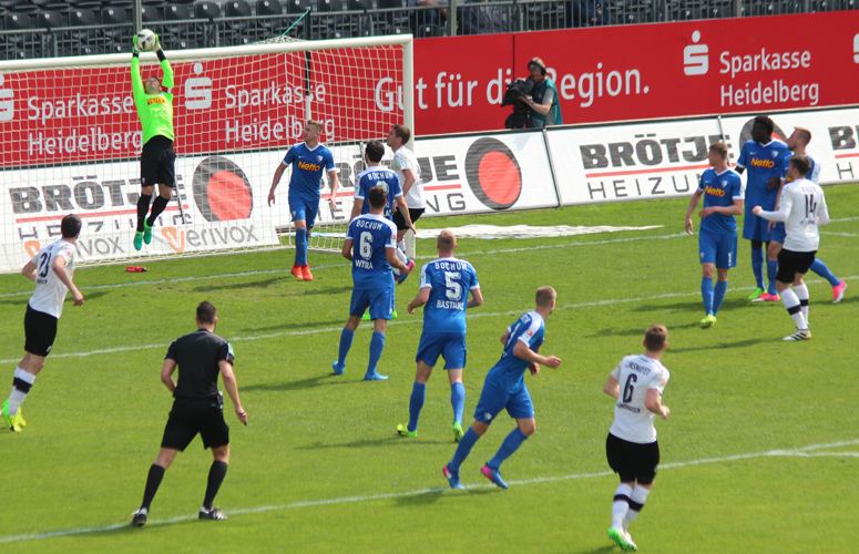 Spielszene vom letzten Gastspiel der Bochumer am Hardtwald