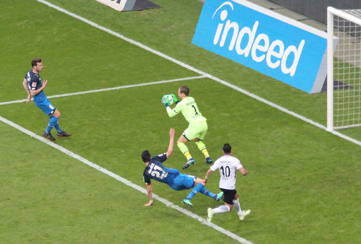 Keeper Baumann hält sicher