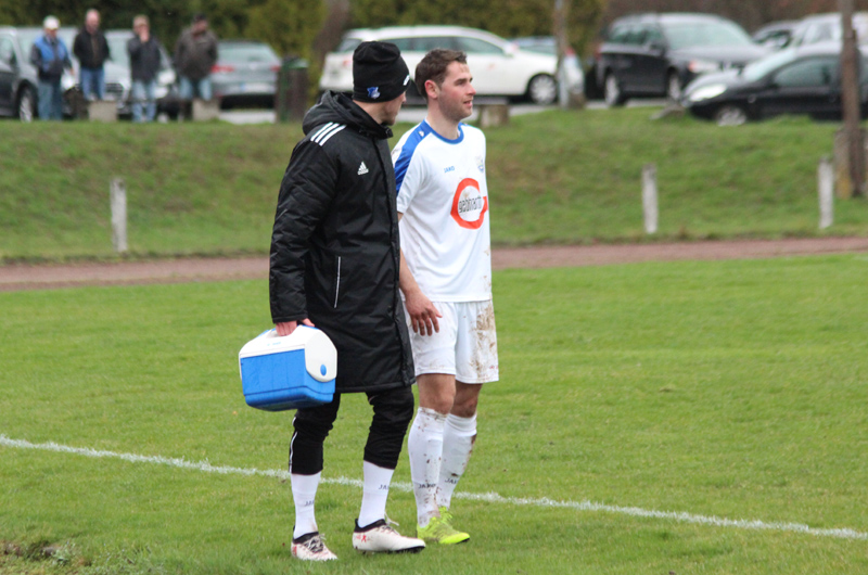Bitterer Blick am Spielfeldrand