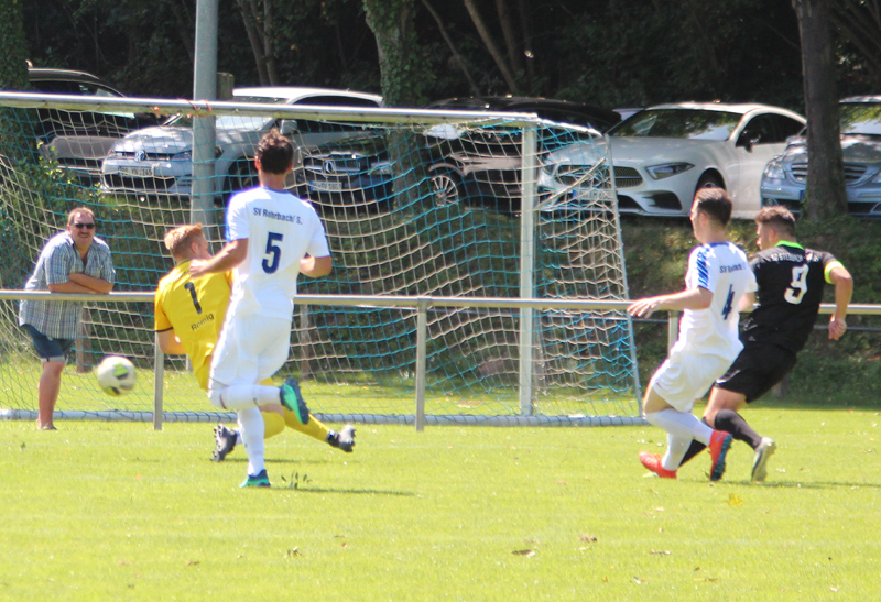 Stoll tritt zum 3:3