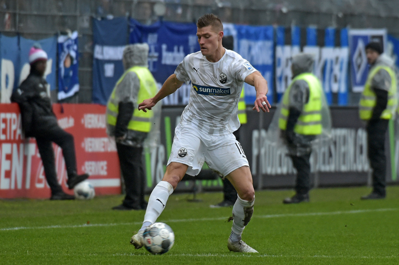 Behrens traf gegen Atlético Sanluqueño CF zwei Mal beim 2:1-Erfolg