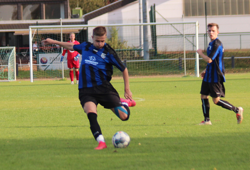 Rupp beim Torschuss