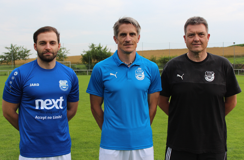 Der SVR vertraut weiterhin seinem Trainerteam. Von links: Co-Trainer Christian Heinlein, Cheftrainer Joachim Heger und Torwartrainer Marcus Preiß