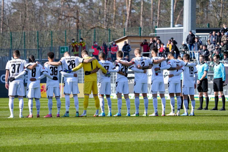 Das neue Team des SV Sandhausen hat sich zu einer verschworenen Einheit entwickelt, was sich in den positiven Ergebnissen widerspiegelt