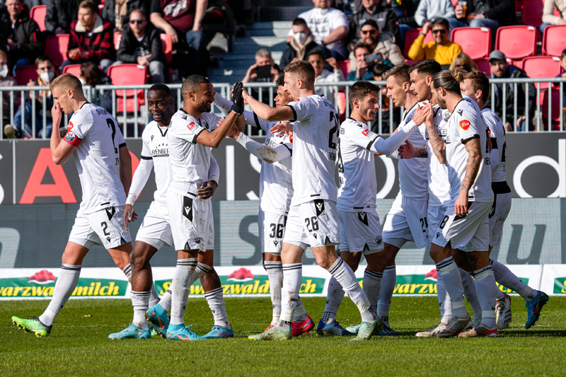 Zwischen Spielende in der 2. Liga und dem Anstoß in Liga 1 bleibt ab der neuen Saison wieder etwas mehr Zeit für die Nachberichterstattung