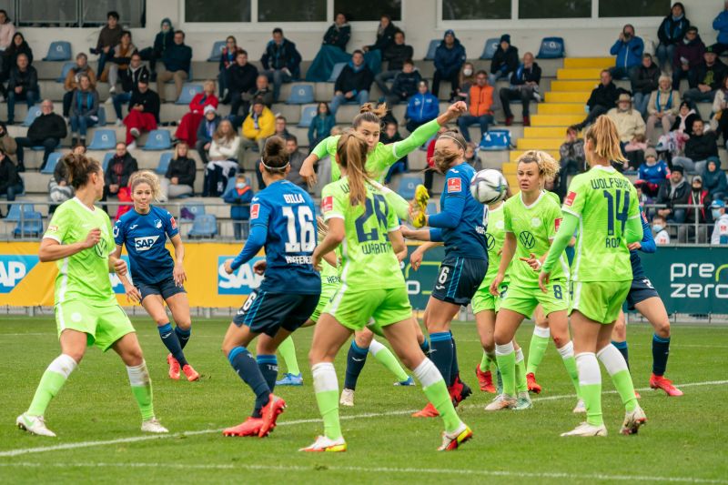 TSG-Frauen spielen gegen Meister Wolfsburg erstmals in der Sinsheimer Arena