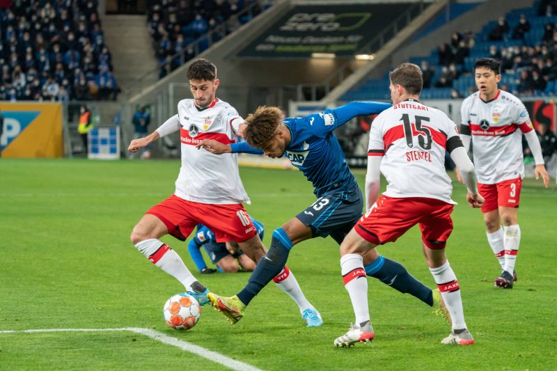 Derby gegen VfB Stuttgart an einem Dienstagabend