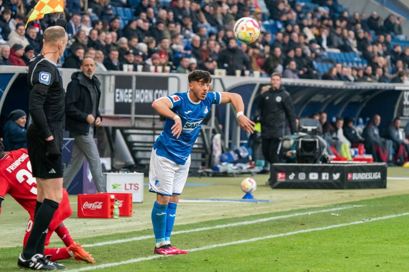 Vom dreizehnjährigen Vorlagengeber als Balljunge hin zum Fußballprofi