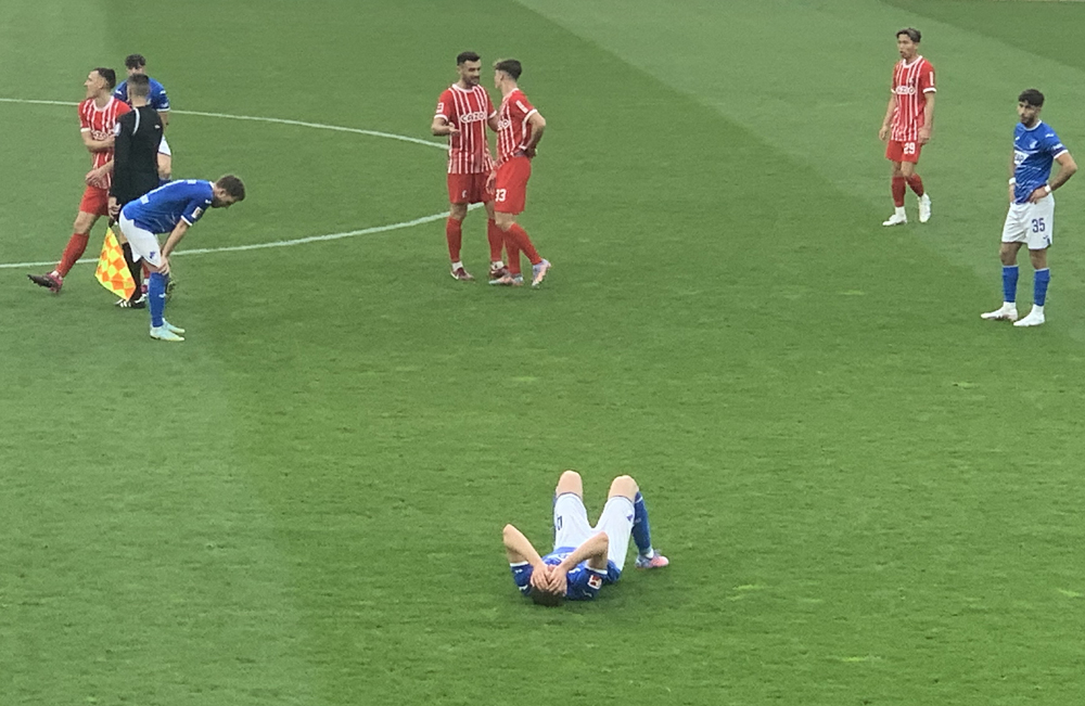 TSG übernimmt nach Derby-Niederlage in Freiburg die „Rote Laterne“